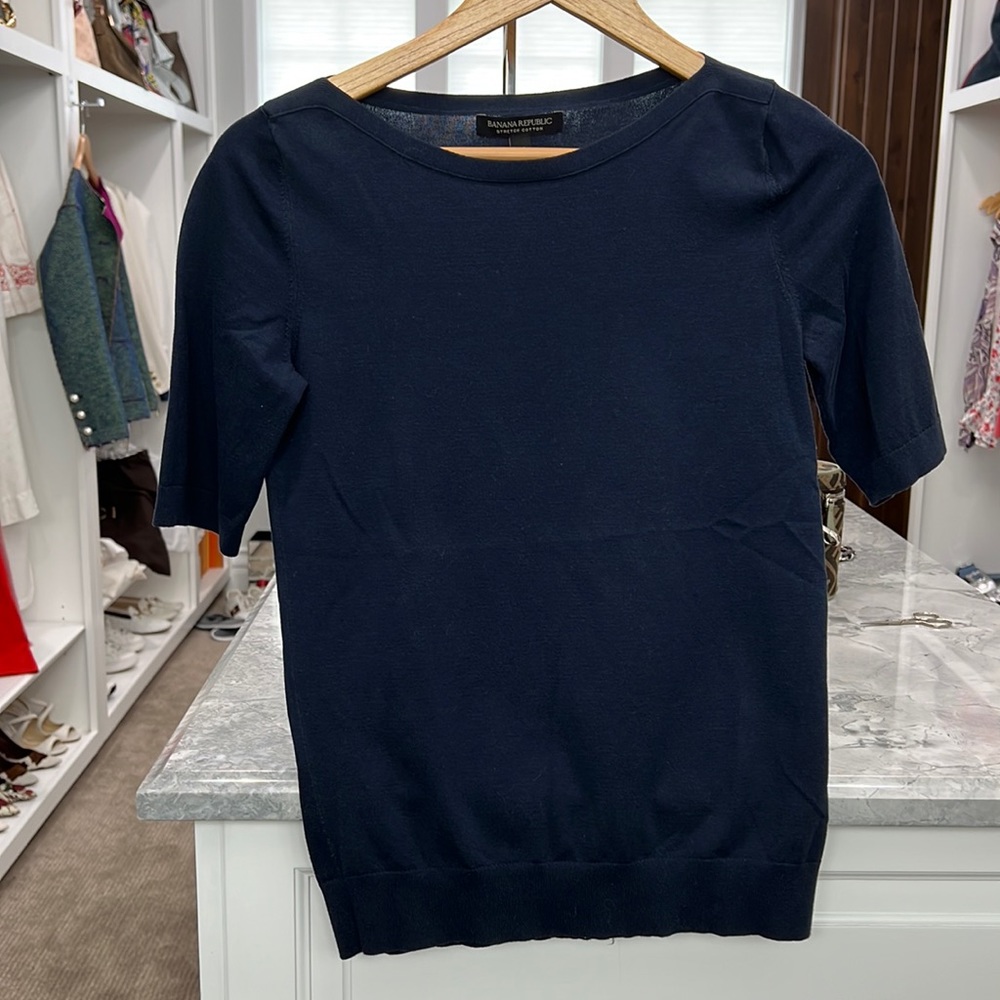 Darling light sweater with stretch
